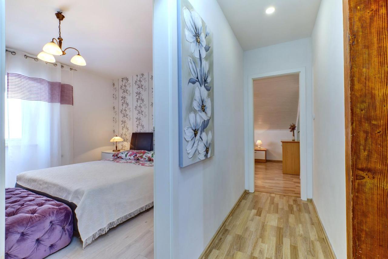 Apartment Dami Mali Lošinj Esterno foto